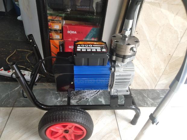 Electric Paint Sprayer Machine - main view