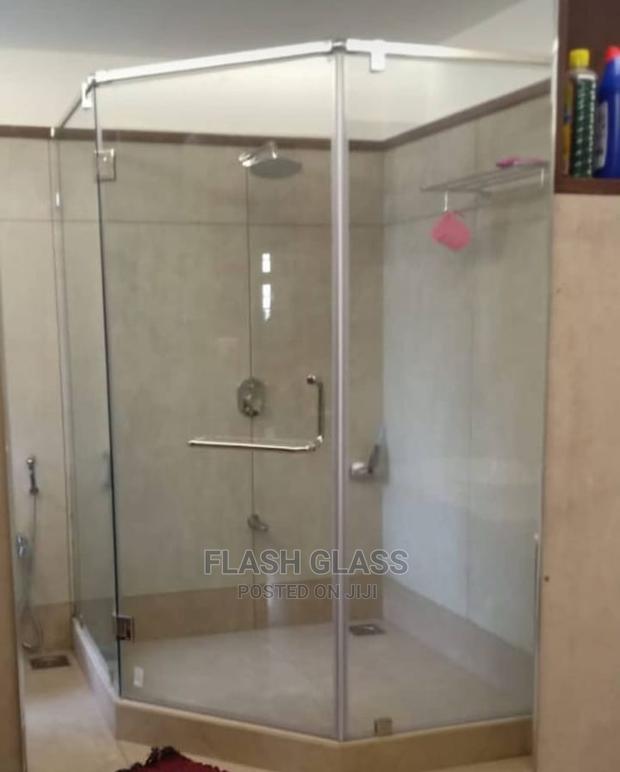 Shower Cubicle - main view