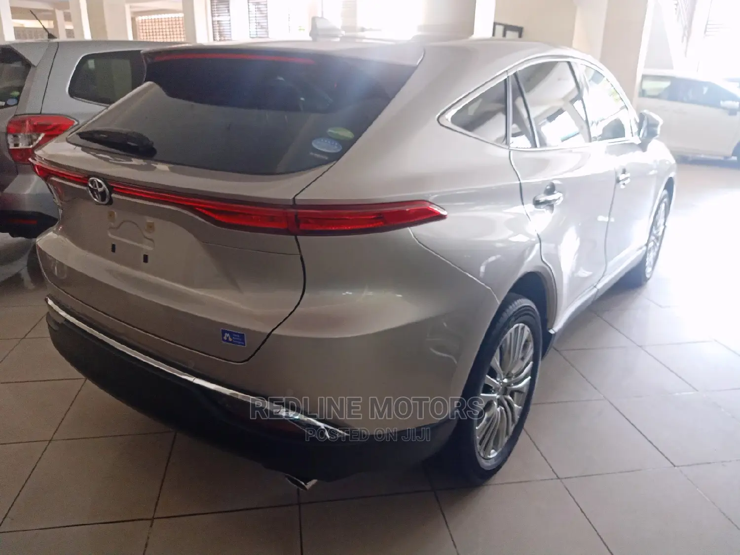 Toyota Harrier 2.0 4WD 2020 Gray