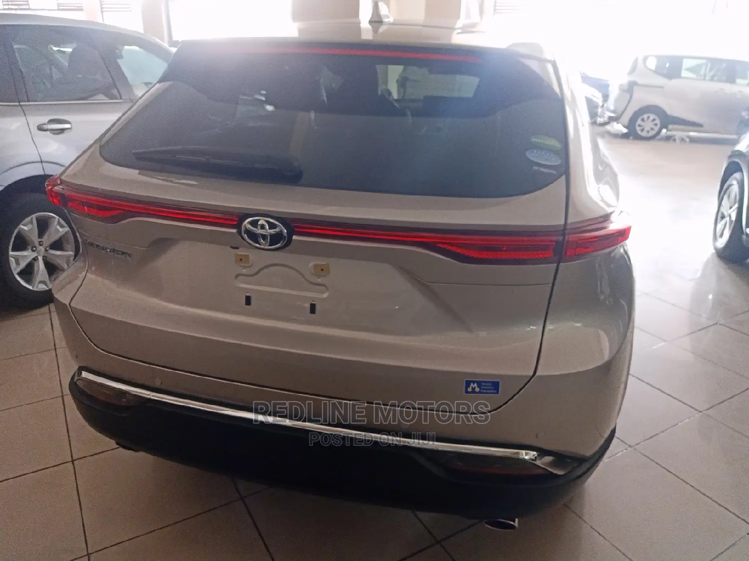 Toyota Harrier 2.0 4WD 2020 Gray