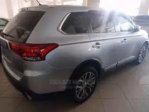 Mitsubishi Outlander SE AWC 2016 Silver