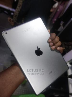 Apple iPad Air 2 32 GB Silver - main view