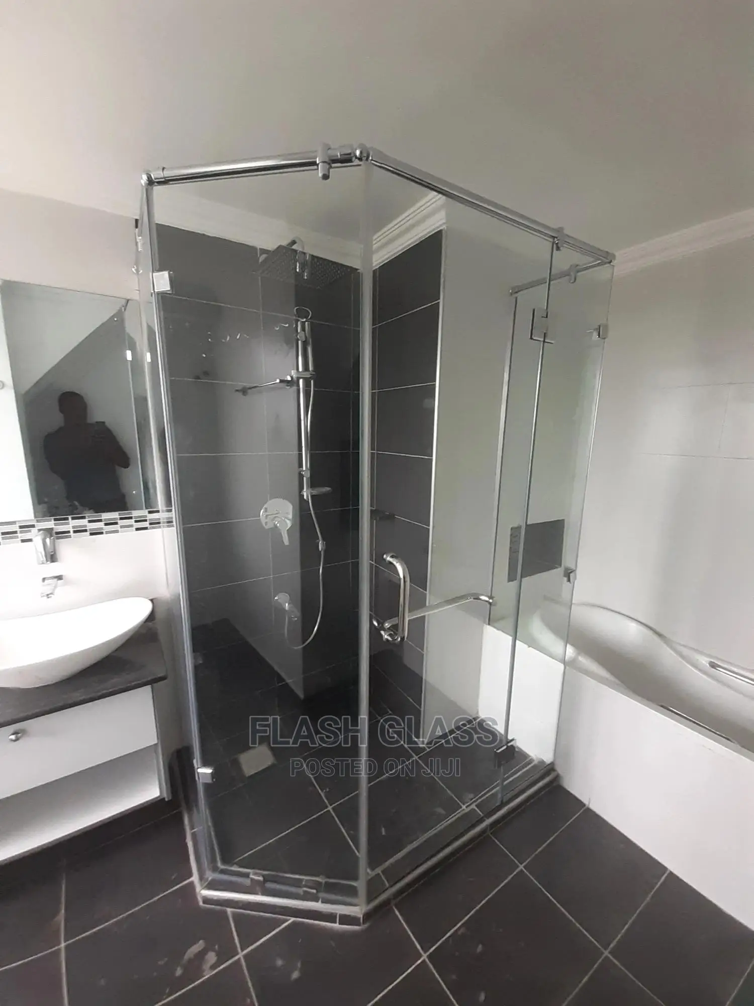 Customized Shower Cubicle