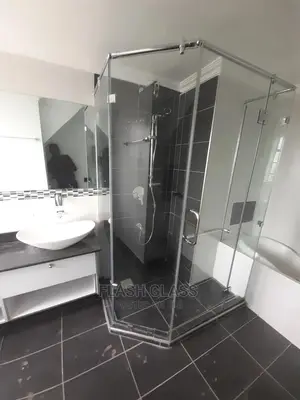 Customized Shower Cubicle