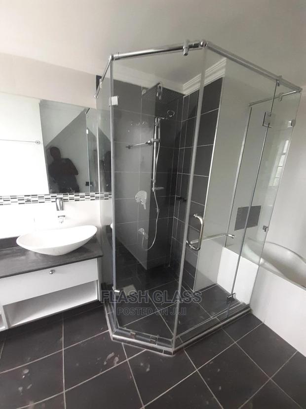 Customized Shower Cubicle - thumbnail 2