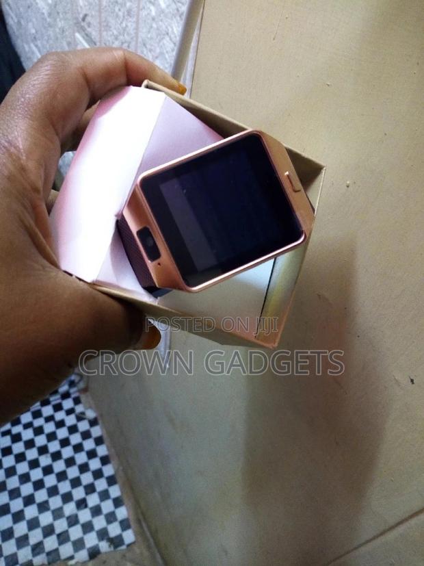 W007 Smart Watch - main view