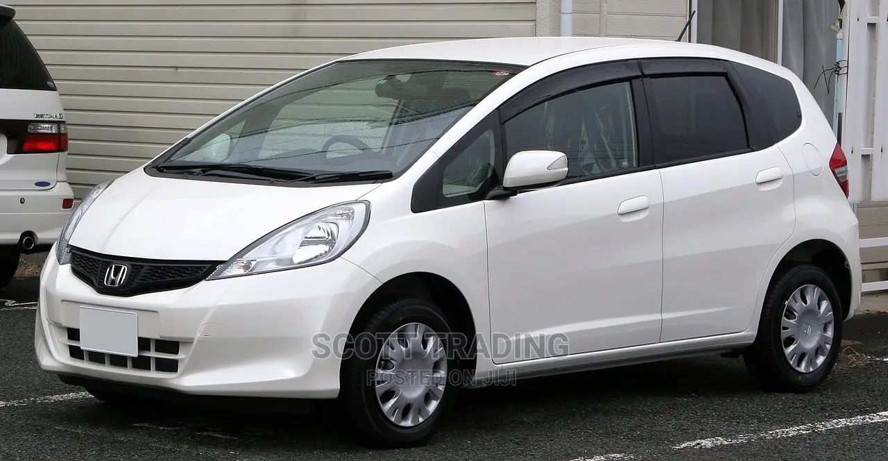 Honda Fit 2010 Front Windscreen