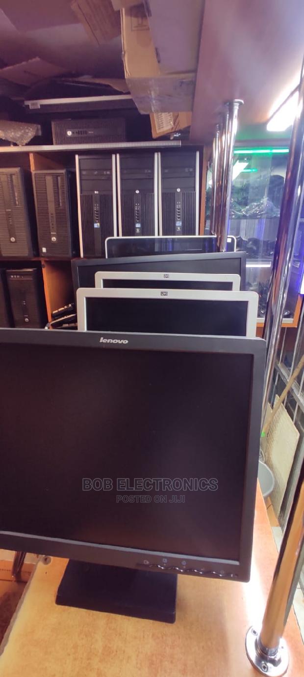 TFT Monitors Clearance Sale Offer - main view