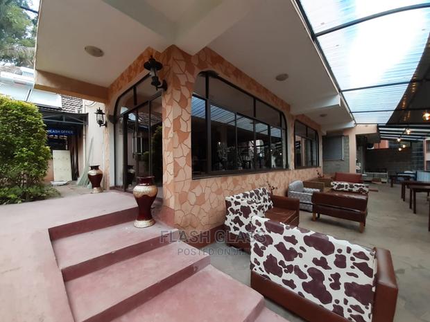 Custom Architectural Aluminium Window - thumbnail 8