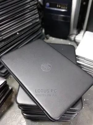 Laptop HP Stream Laptop 4GB Intel Celeron SSD 60GB