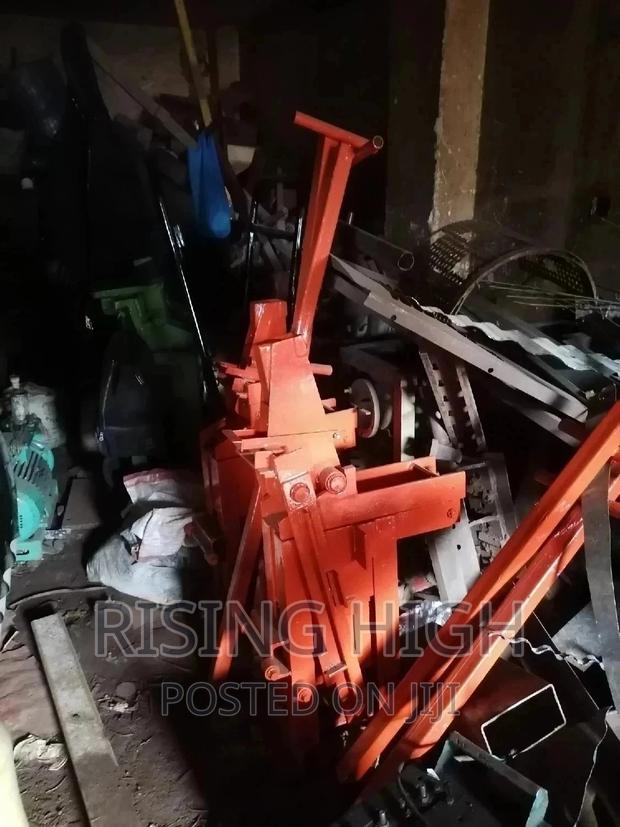 Heavy-Duty Guage Good Interlocking Machines - main view