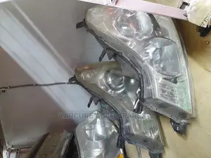 Nissan Wingroad Y12 Headlights