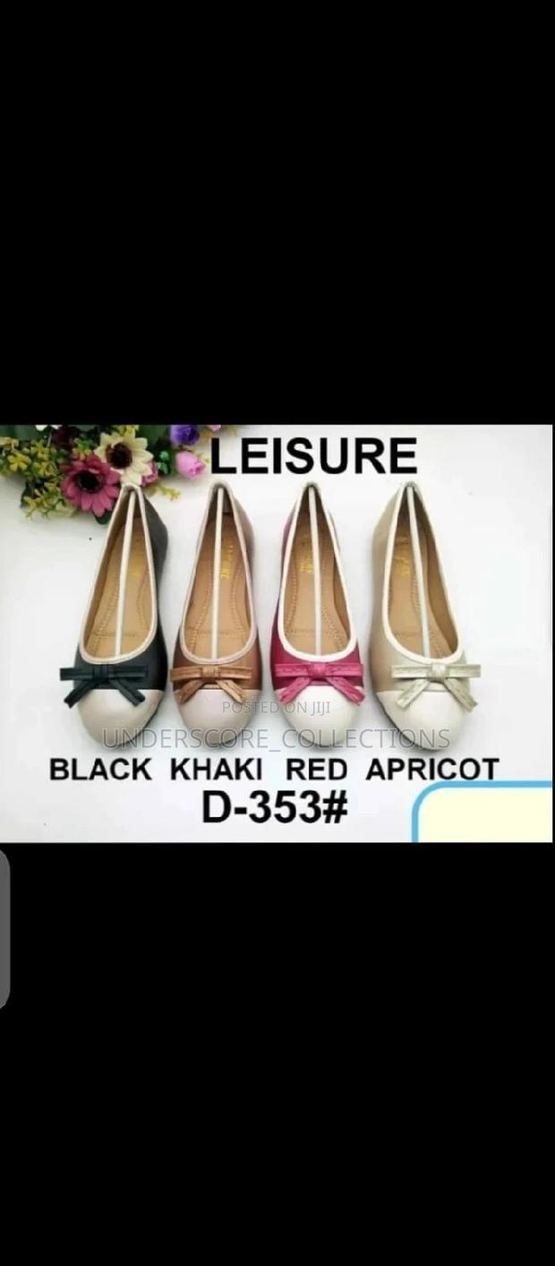 Classy Ladies Leisure Flat Shoes - main view