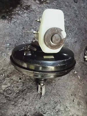 Brake Booster and Master Cylinder Toyota Mark X