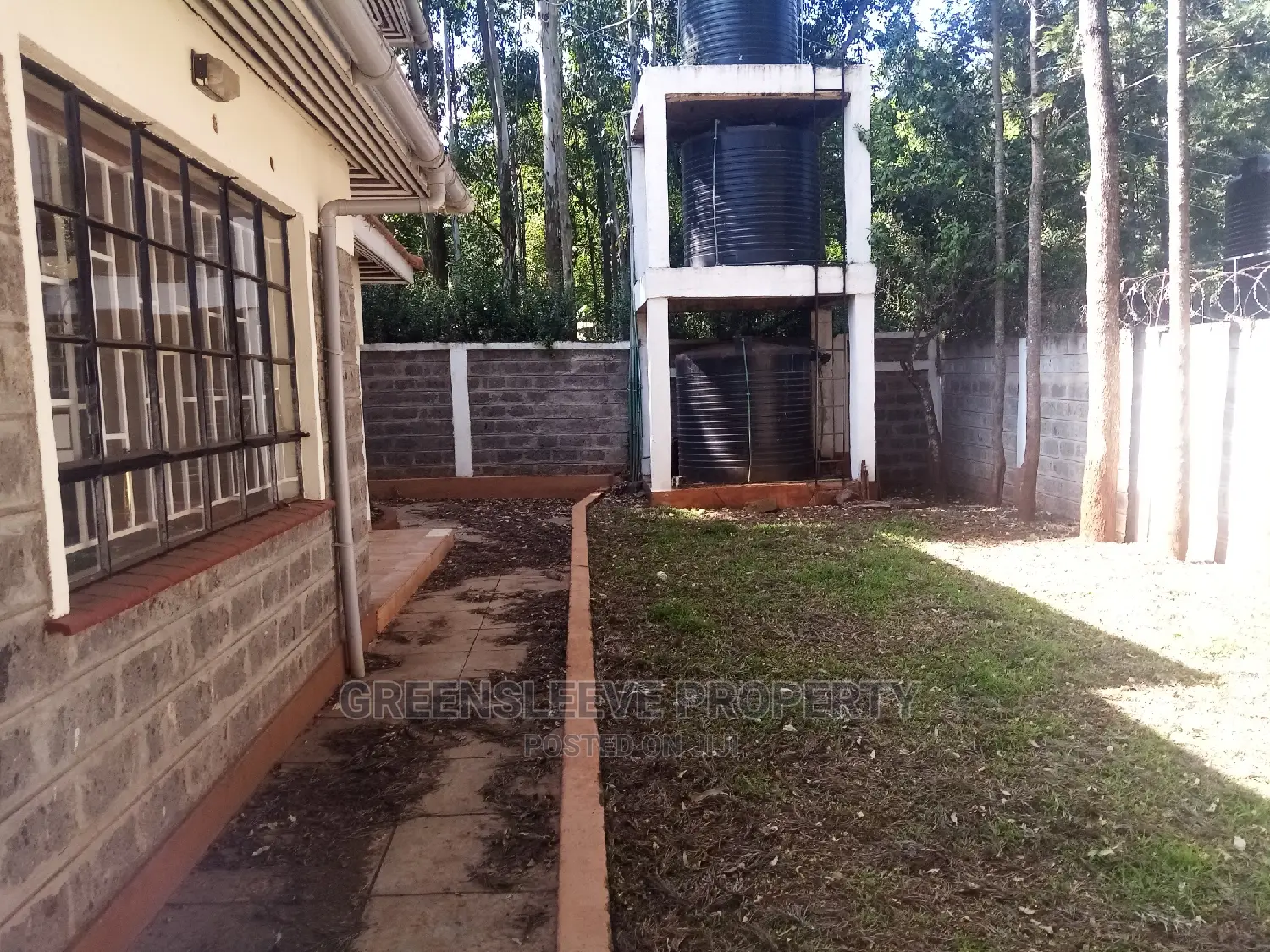 4bdrm Maisonette in Karen K C B for Rent