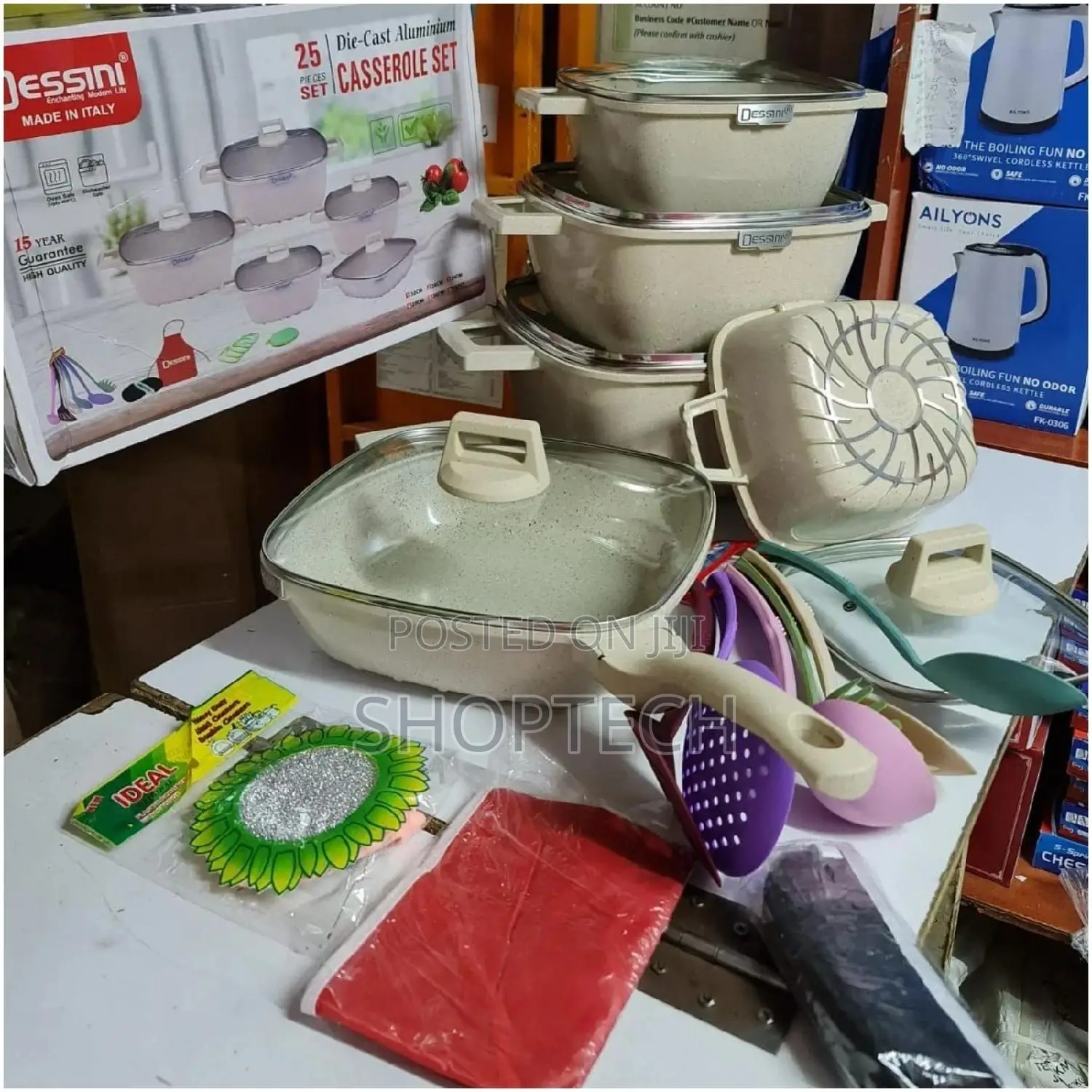 22pcs Dessini Die Cast Cookware Set