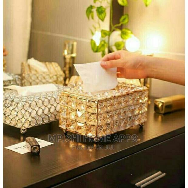 Crystal Servittes Holder Box