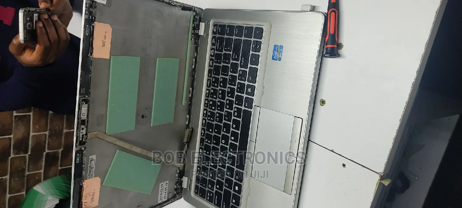 Folio Screen Replacement Services