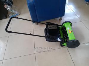 Manual Grass Cutter/Lawn Mower - thumbnail 2