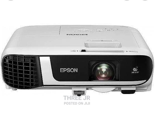 Epson EB- X06 With 3600lumens - main view