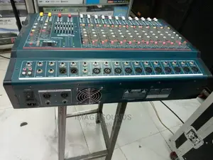 Powered Mixer 12channel- Ally