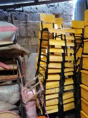 Very High Quality Lockers and Chairs
