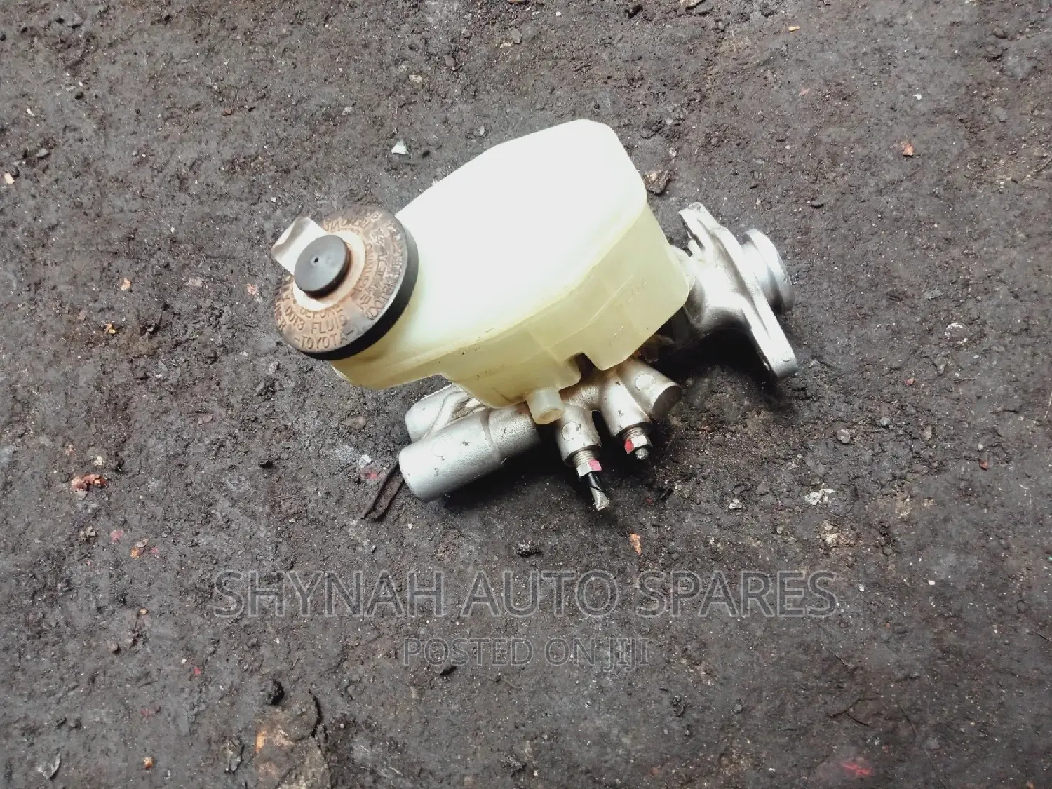 Brake Master Cylinder Toyota Townace.. Toyota Noah Old Model