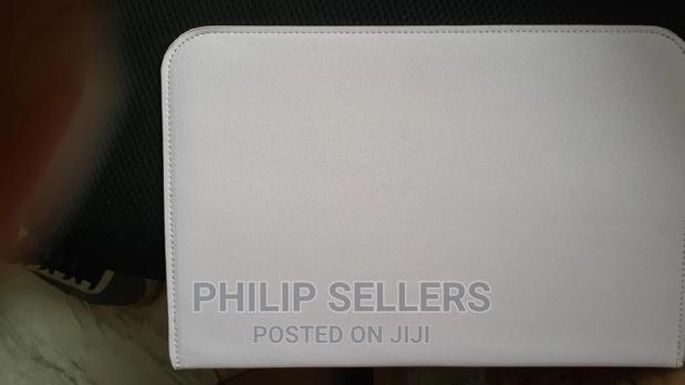 Macbook Air 11 Inch (11.6") - thumbnail 3