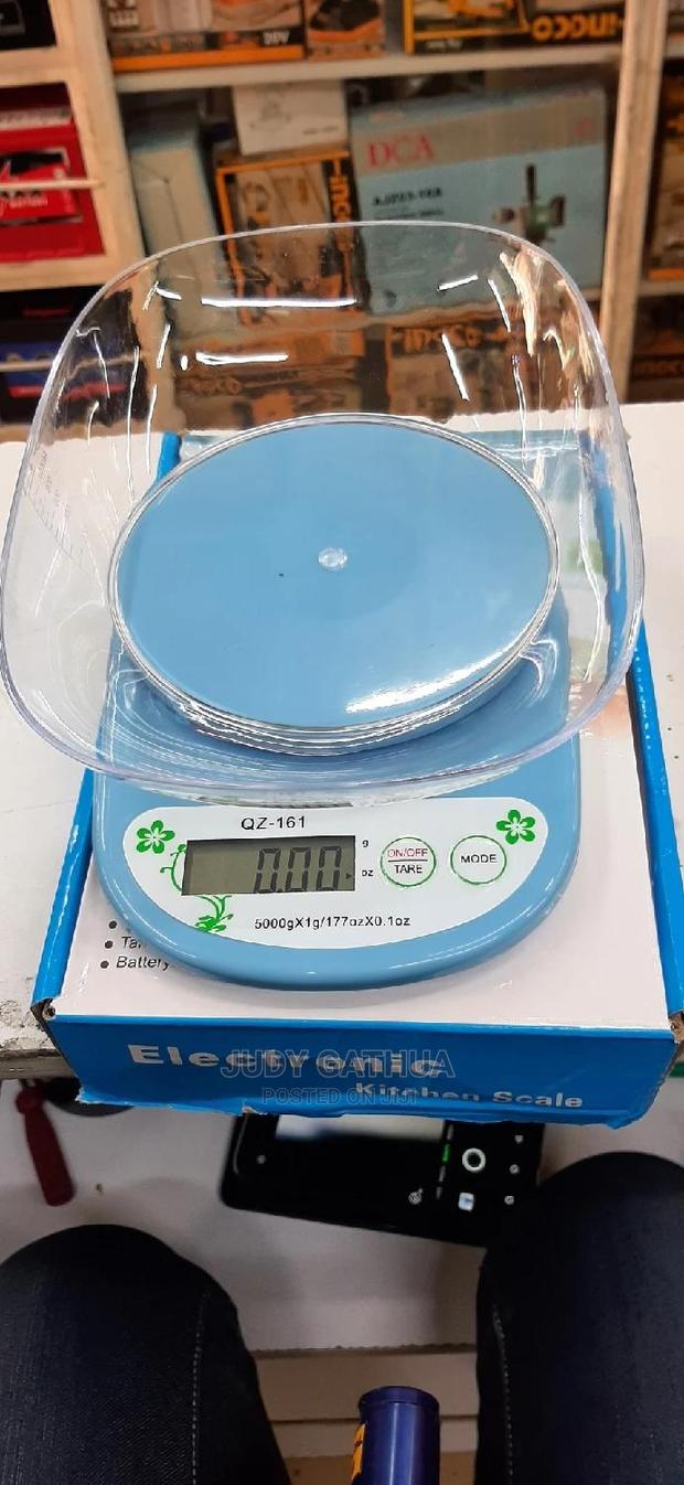 Small Kitchen Scale - main view