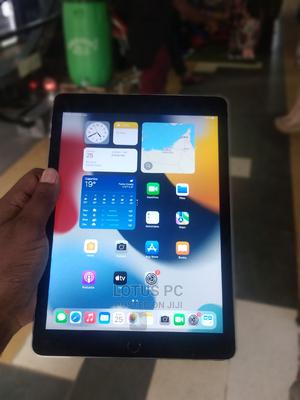 Apple iPad Air 2 32 GB Silver - main view