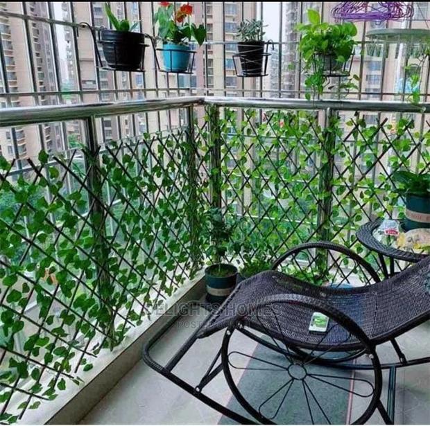 Expandable Privacy Fence