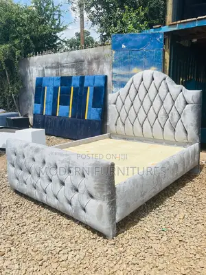 5/6 Bed/Tufted Bed