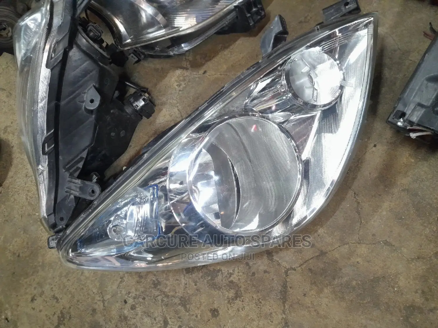 Nissan Note 2008 Headlights
