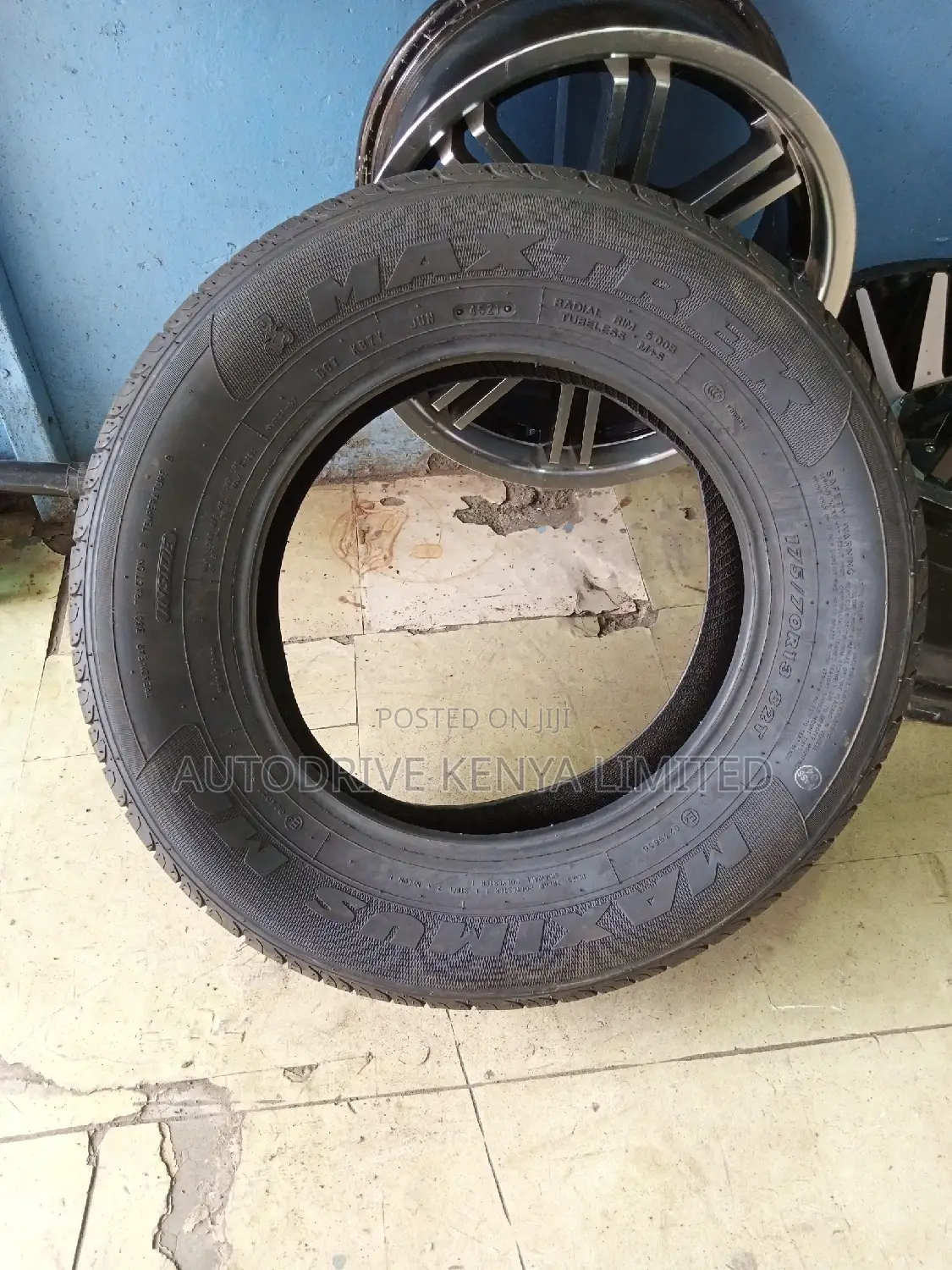 175/70r13 Maxtrek