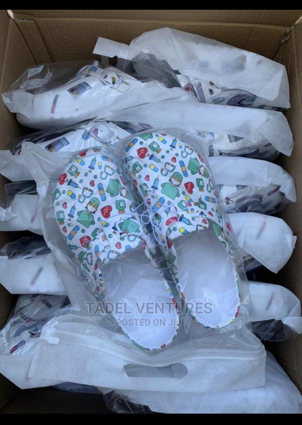 Doctors and Nurses Crocs - thumbnail 5