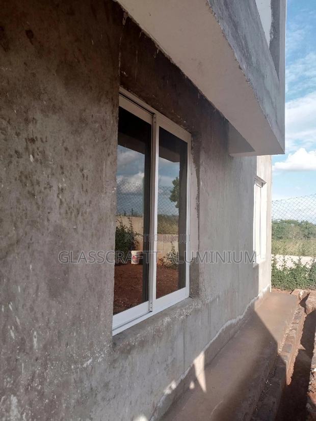 Heavy Gauge Aluminum Window - thumbnail 5