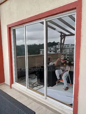 Clear Sliding Aluminum Window