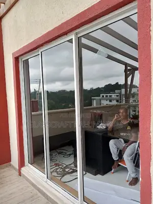 Clear Sliding Aluminum Window