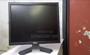 Square Dell 17 Inches Clean Monitor