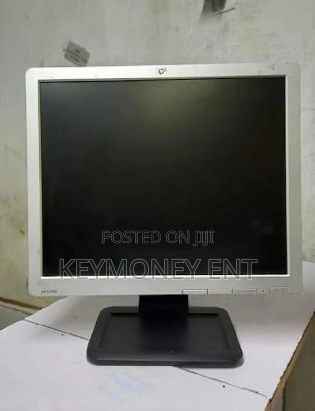 Full 1080P HP Square Monitor 17 Inches
