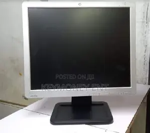 HP Square 17 Inches Clean