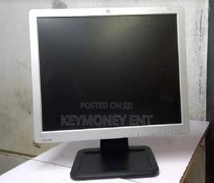 Clean 19 Inches HP Monitors Square - thumbnail 2