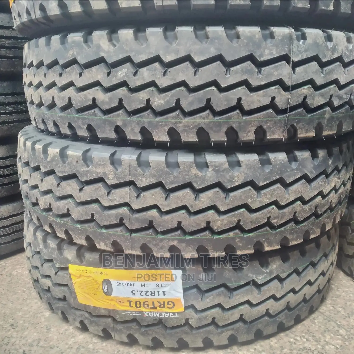 11R22.5 18ply Tracmax.
