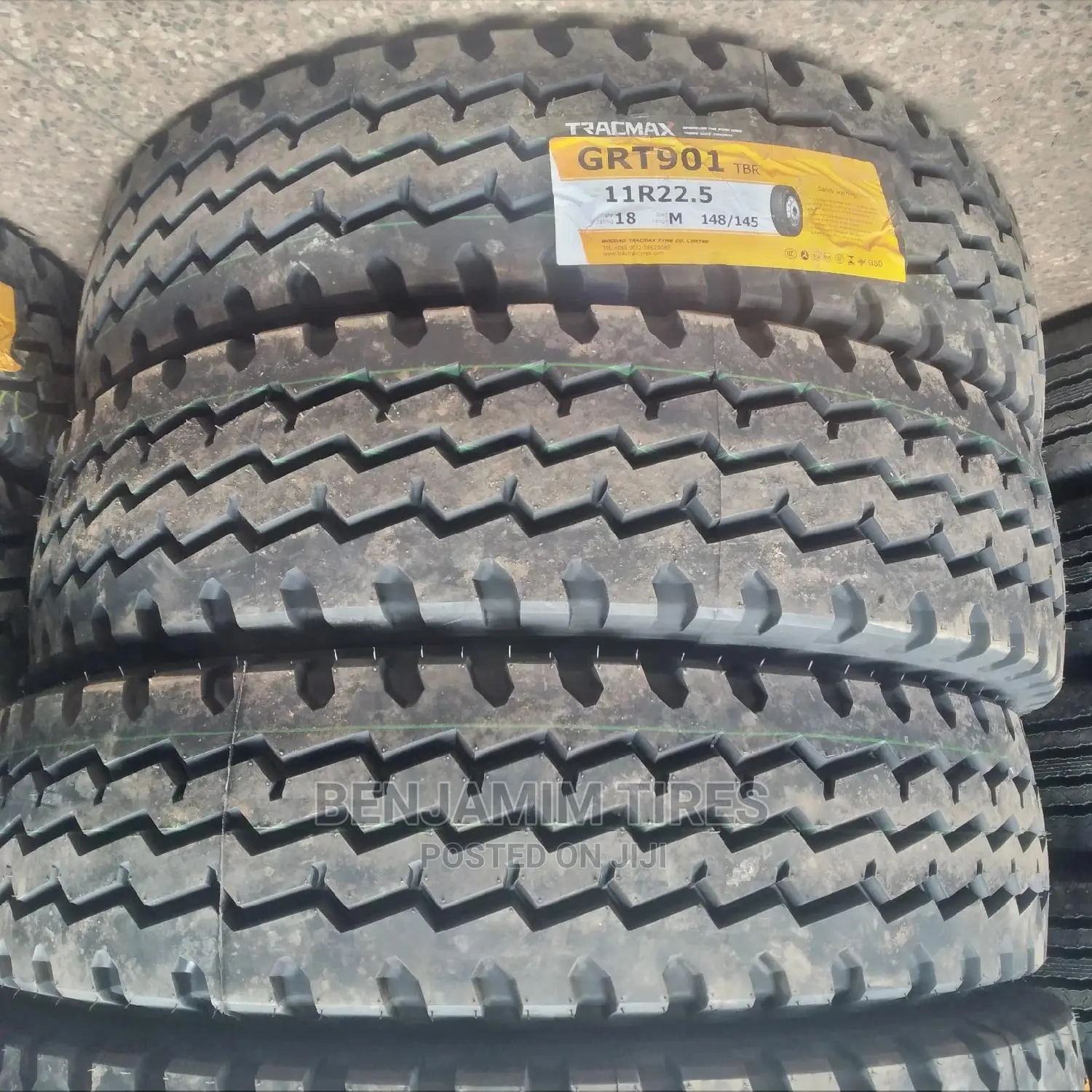 11R22.5 18ply Tracmax.