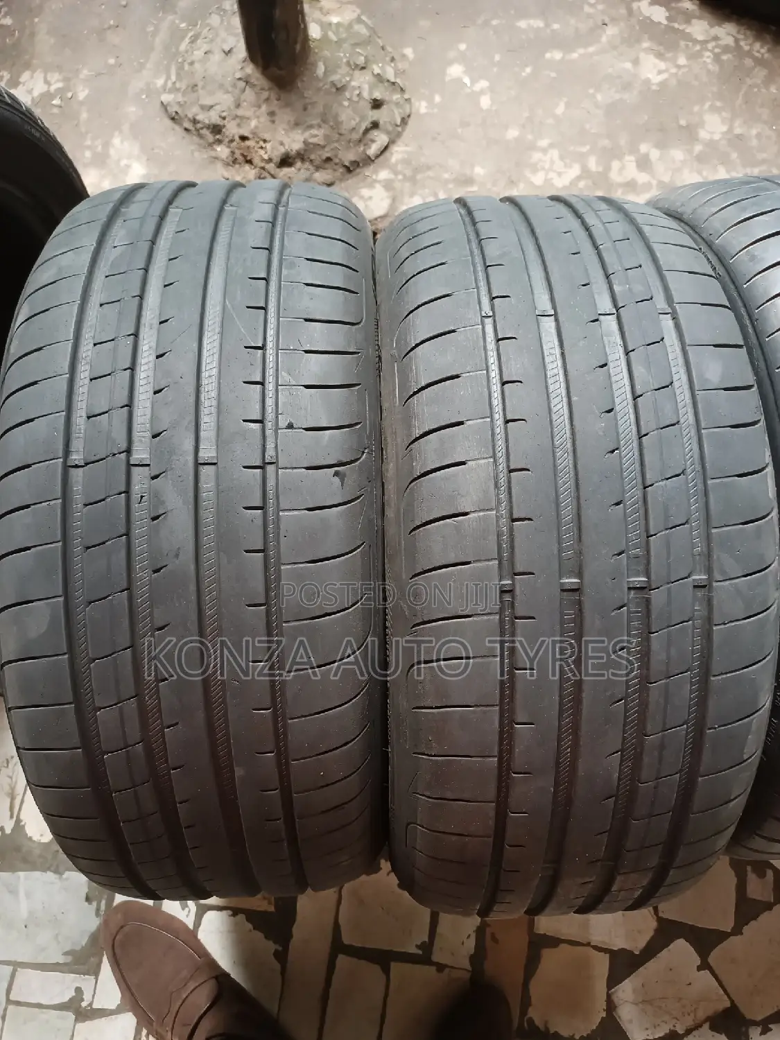 Good Year Tyres Size 235/45r17 Per Pc