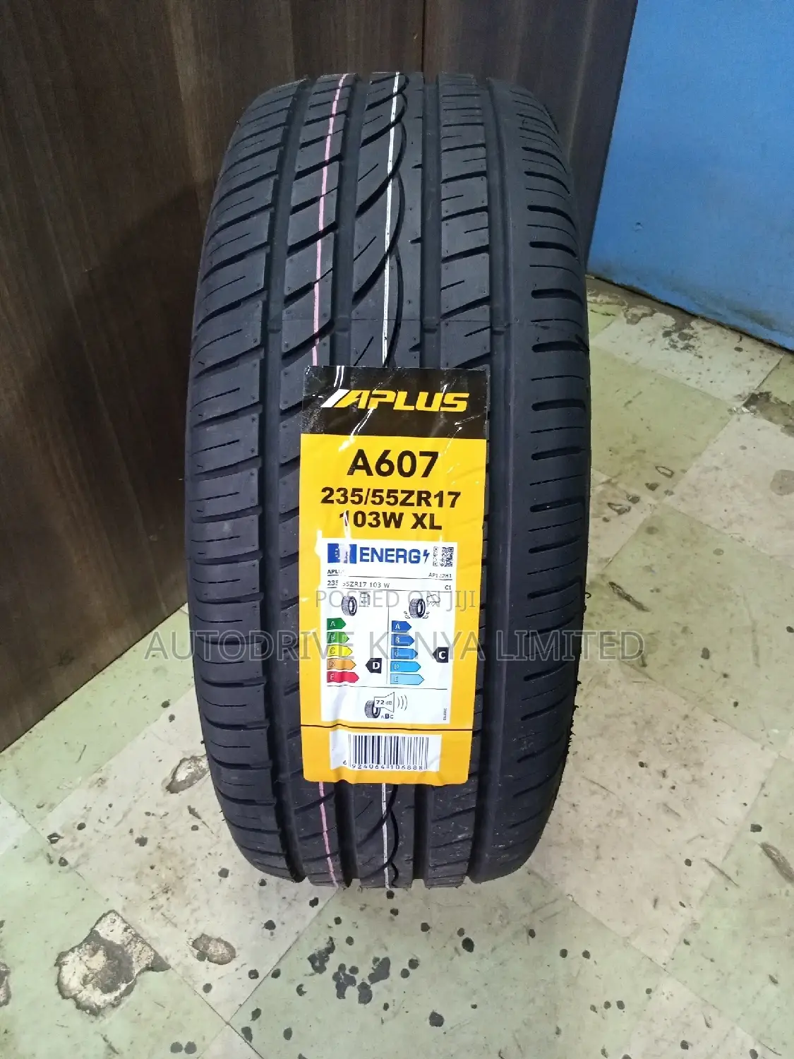 235/55r17 Aplus Tyre