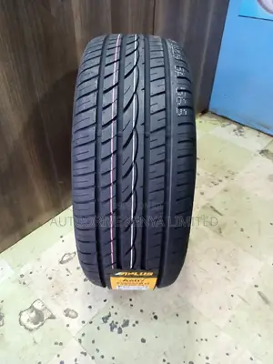235/55r17 Aplus Tyre