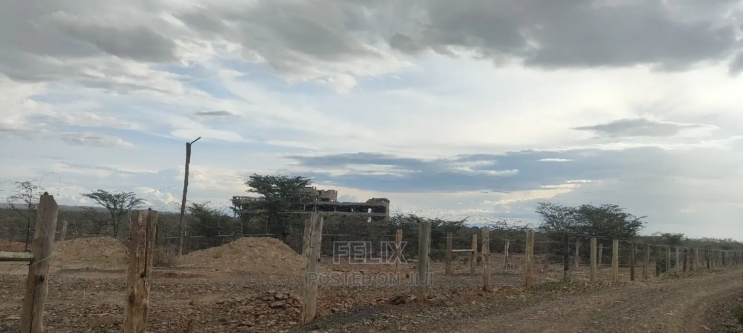 8 .5 Acres Nanyuki/Muramati