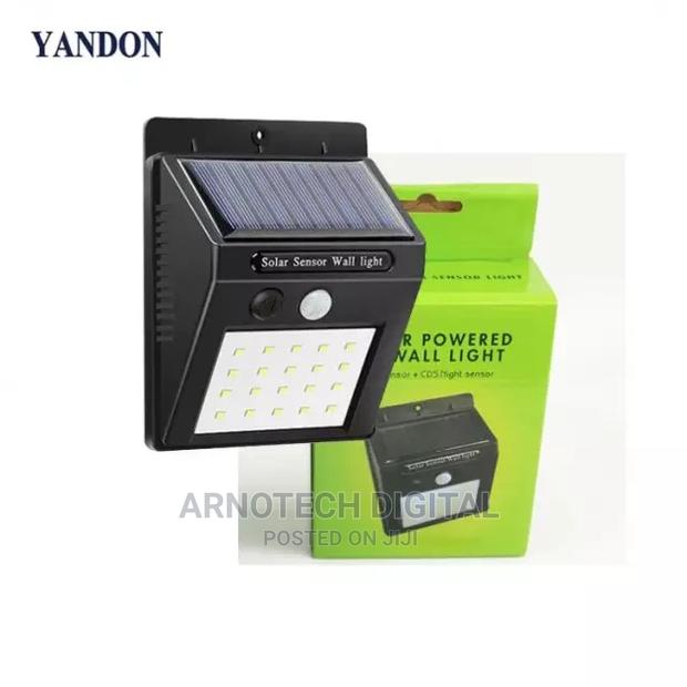 Solar Powered Led Wall Light