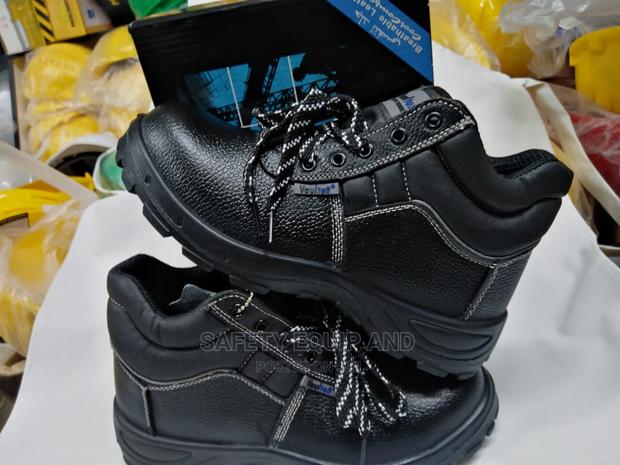 Slip Resistant Safety Boot/Vaultex - main view